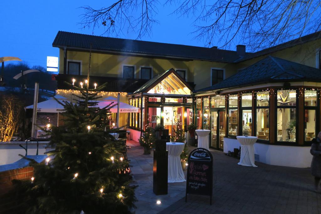 Hotel Restaurant Boeck "Roter Hahn" Sankt Poelten Exterior foto